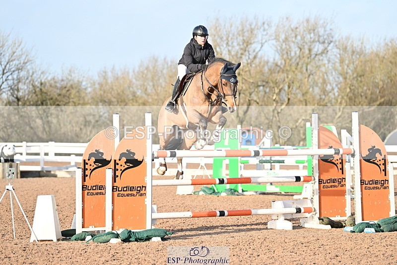 231209A-134708-01936 - Cls 15 National 1.30m & 1.40m