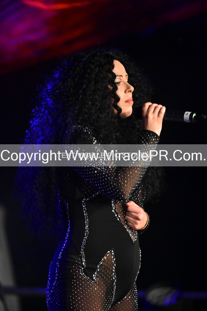 SH4_6468 - The Cher Experience