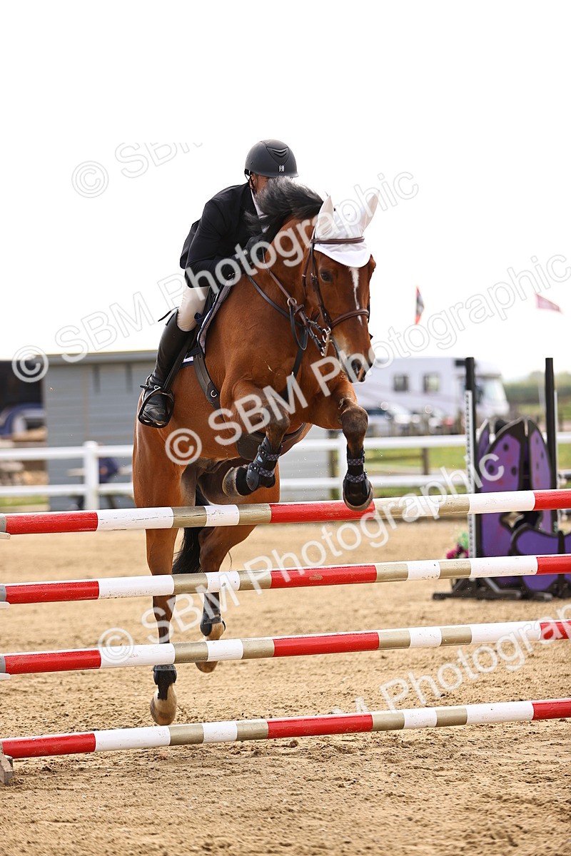 SBM_002406 - Class 11 - Senior newcomers - 1.10m