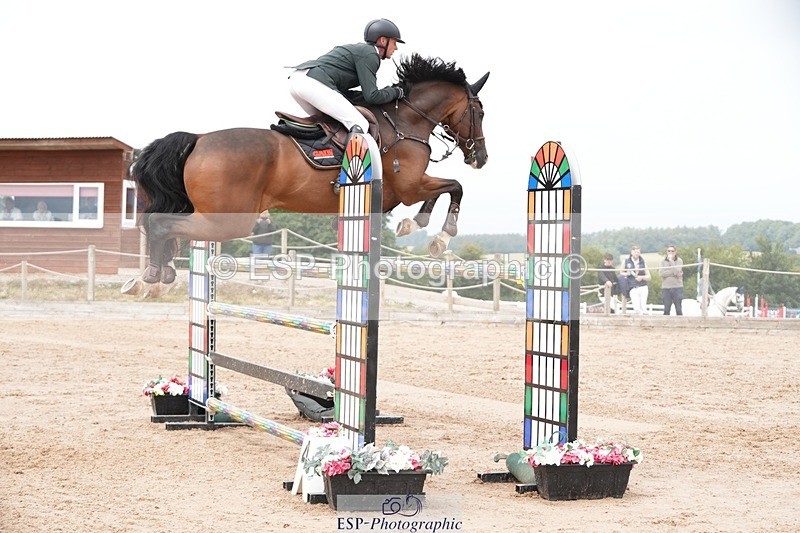 250718-113318-10041 - Cls 2, 3 Star Small Tour Break til End