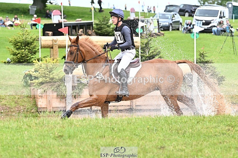 240525-153643-16398 - 221-LAGANS_RICE_STAR-Oliver_Thompson