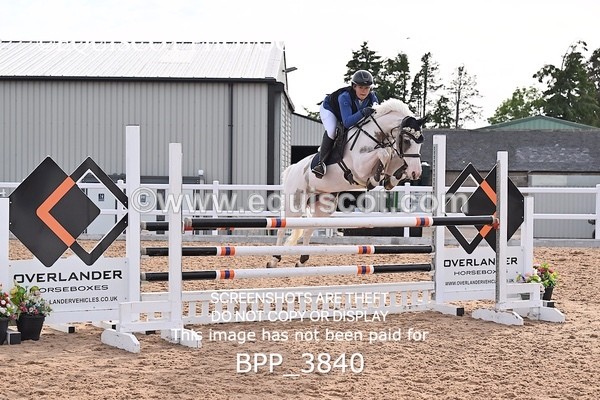 BPP_3840 - FRI CLASS 21 Pony Foxhunter/1.10m Open