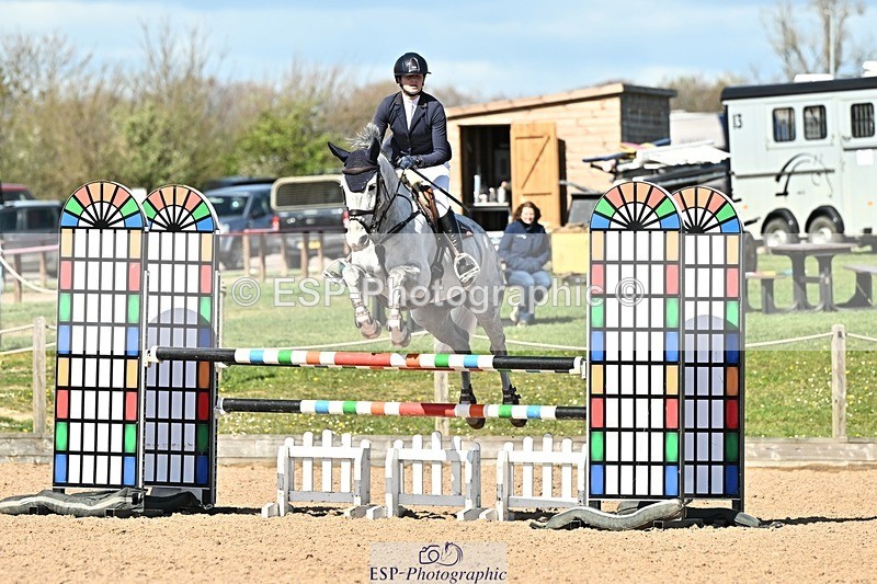 250416-152753-01745 - Cls 6 Foxhunter and 1.20m