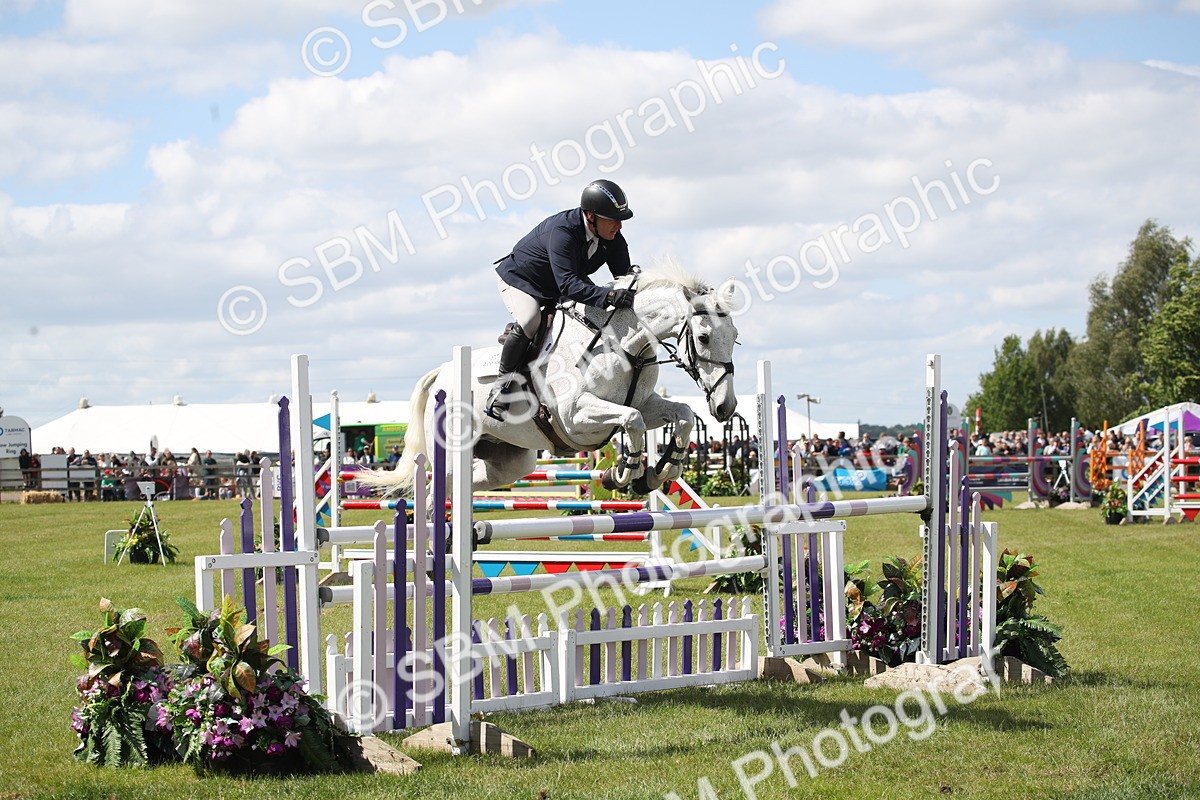 SBM_17400 - Class 208 - Senior Foxhunter 1.20m Open