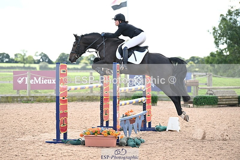 240913A-133652-04575 - Cls 15 Snr Foxhunter