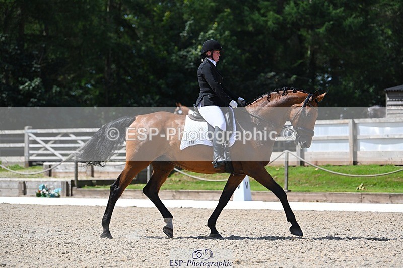 230811-120824-01178 - Cls 4 Adv Medium Silver