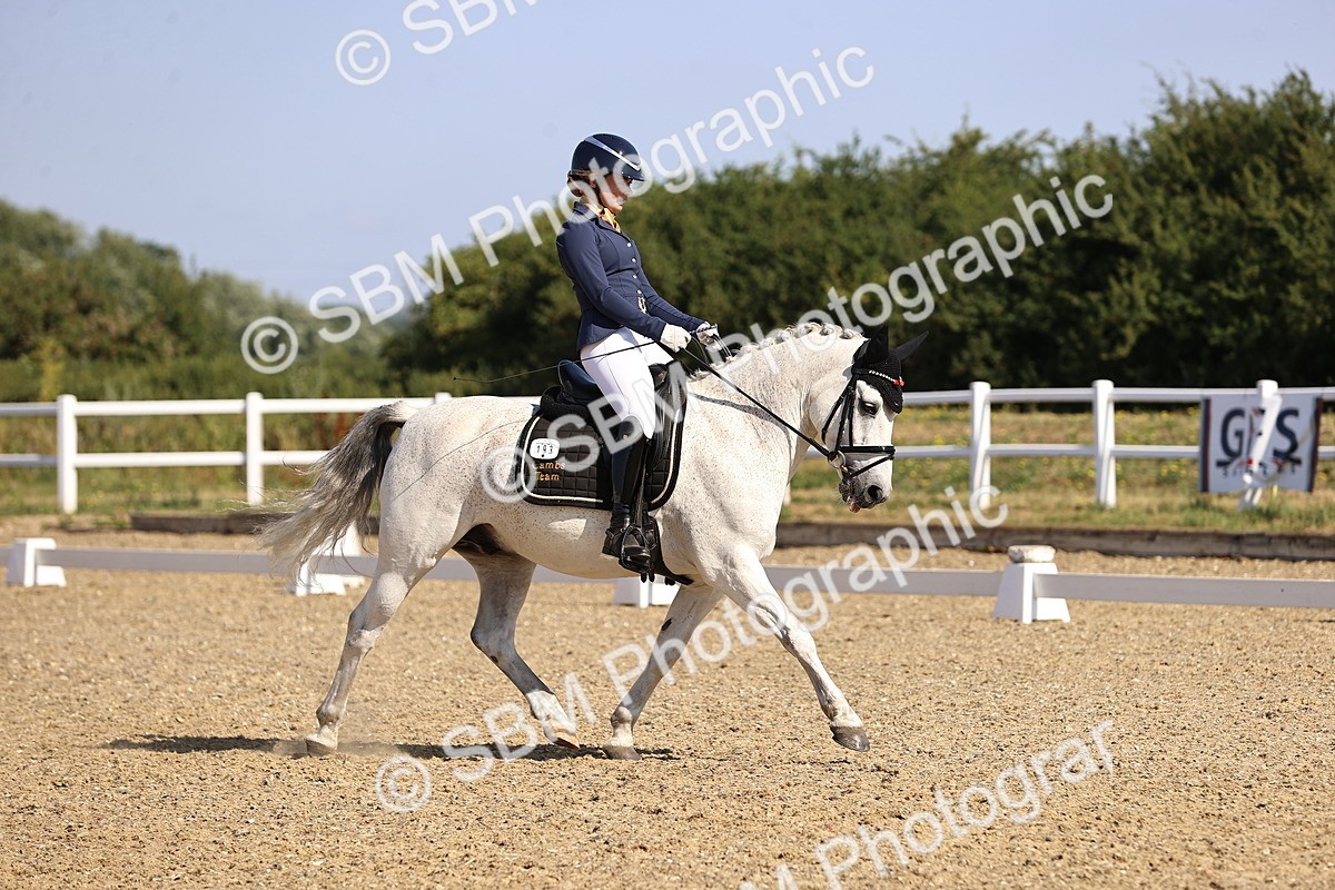 SBM_008731 - Novice 5 - 08.30-9.33
