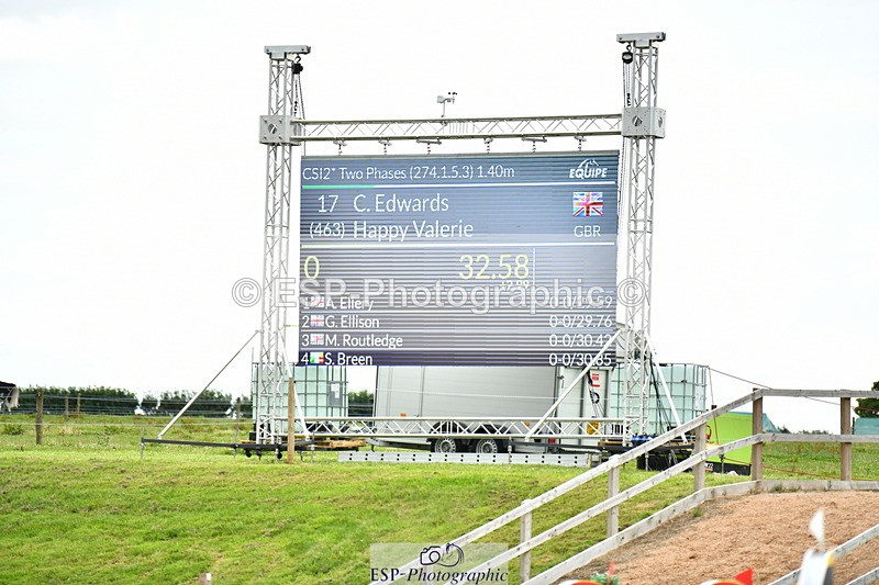 230720A-151702-03791 - Cls 9, 2 Star Big 1.40m Start to break