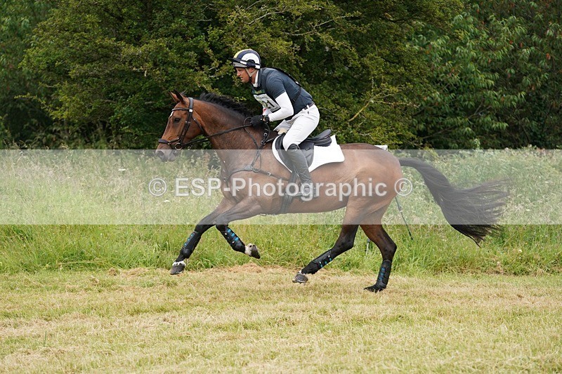 240630X-115714-6286 - 321-Gubby_Leech-ACTIVE_VOGUE