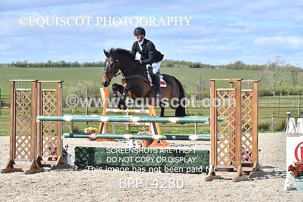 BPP_4280 - CLASS 8 FRI Senior Foxhunter/ 1.20m Open