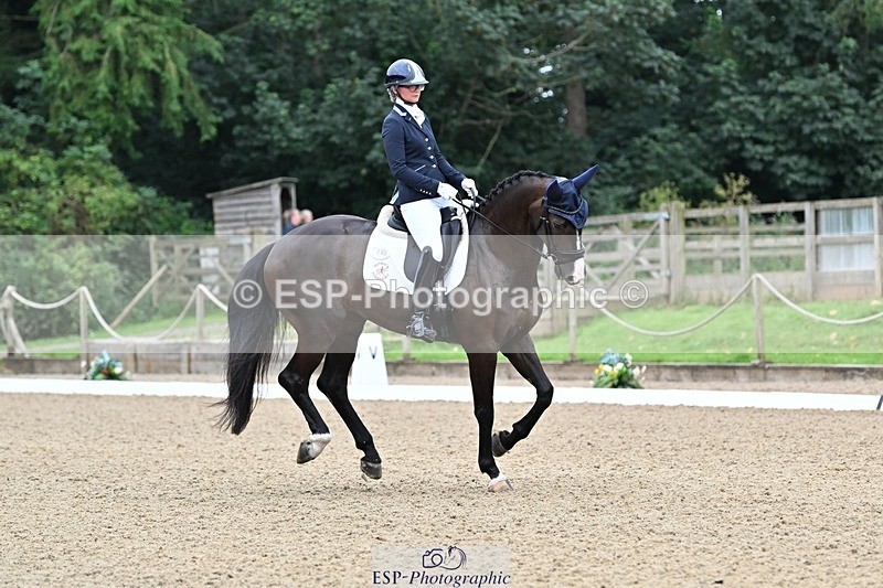 240810-102318-02649 - 195-Isobel.Goodwin-Milano.van.hof.olympia