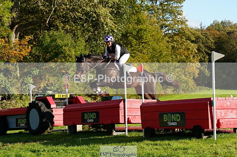 251025A-151830-21565 - G-562-Phoebe.Lagor