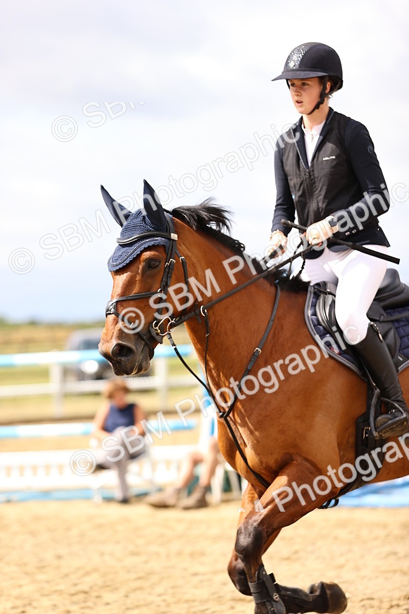 SBM_013141 - Class 13 - Senior British Novice - 90cm Open
