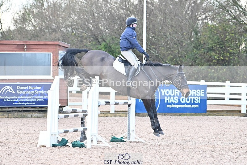 231210A-122934-02446 - Cls 19 Snr 1.05m Open