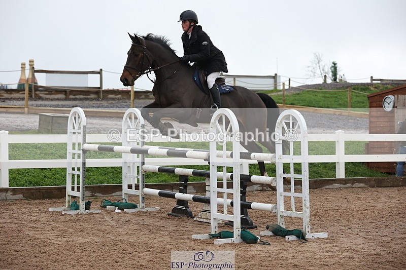 231112A-134911-04667 - Cls 20 Newcomers & 1.10m Open