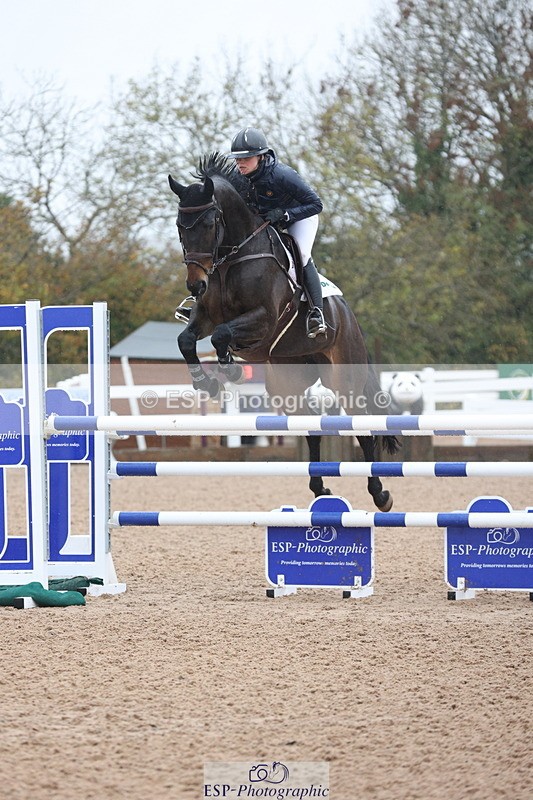 231112A-131608-04362 - Cls 20 Newcomers & 1.10m Open