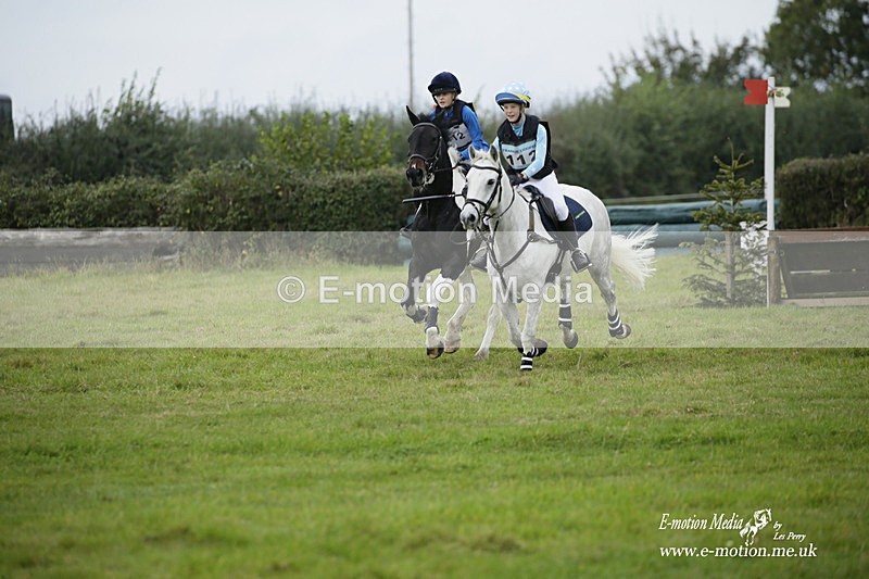  WWHT 171021 2168 - Novice Pairs (0.80m)  17/10/21
