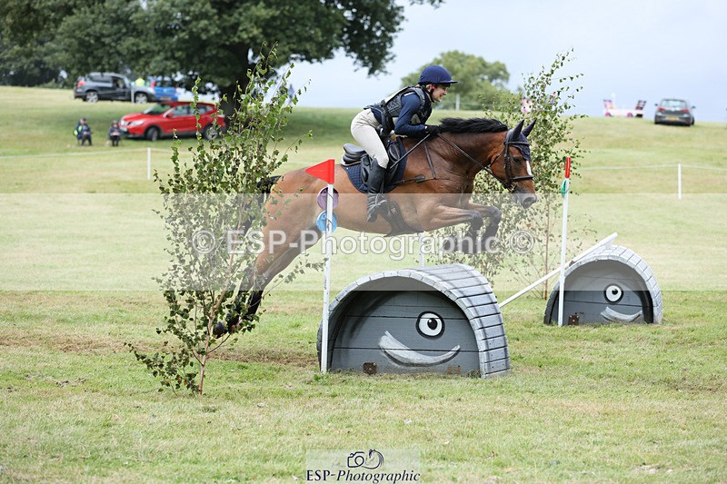240825X-180802-38485 - 80cm XC 17.30 to End