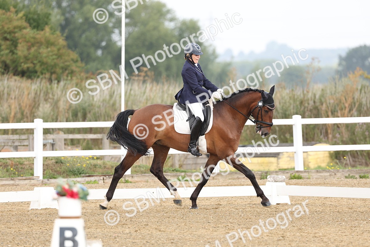 SBM_005768 - Class 6 - Novice 6 - 10.26-11.29