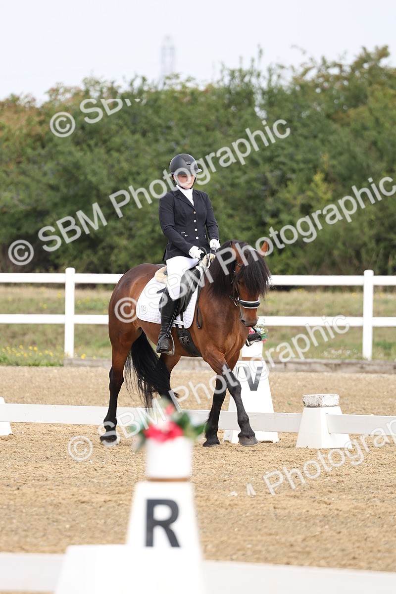 SBM_005841 - Class 6 - Novice 6 - 10.26-11.29