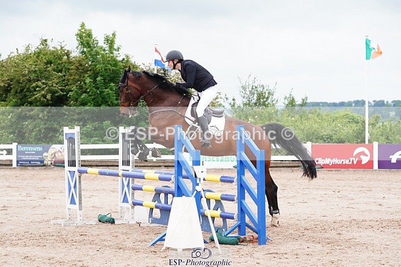 250524-112322-06382 - Cls 21 A&B Snr Disco & 1.00m Open