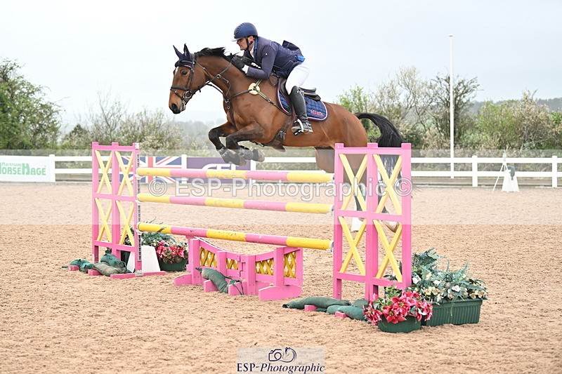 240406A-160457-04328 - Cls 17 National 1.30m Open