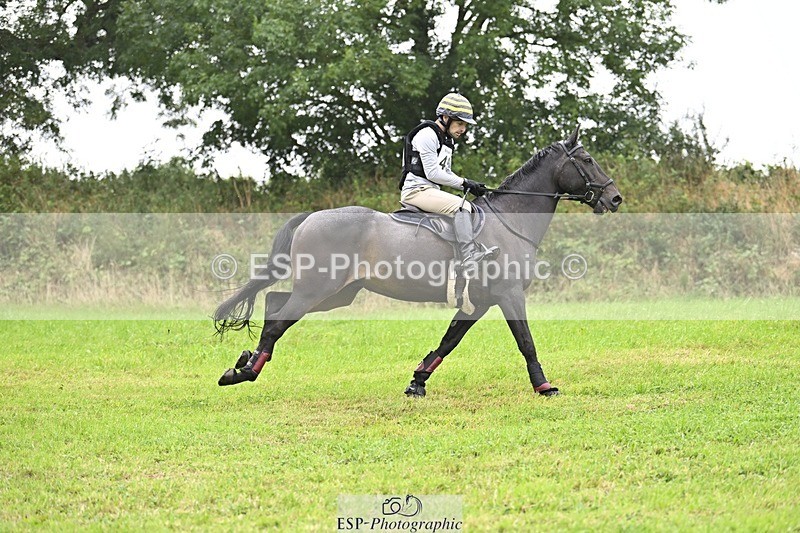 240901A-105751-05675 - 453-Alex.Jupp-CARRY.ON.REGARDLESS