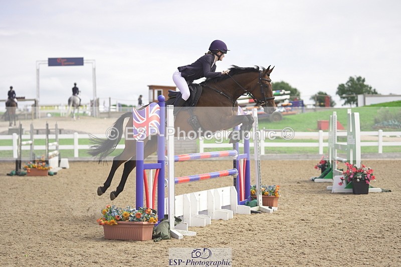 230810A-132014-02386 - Cls 4 1.05m Amateur Quali