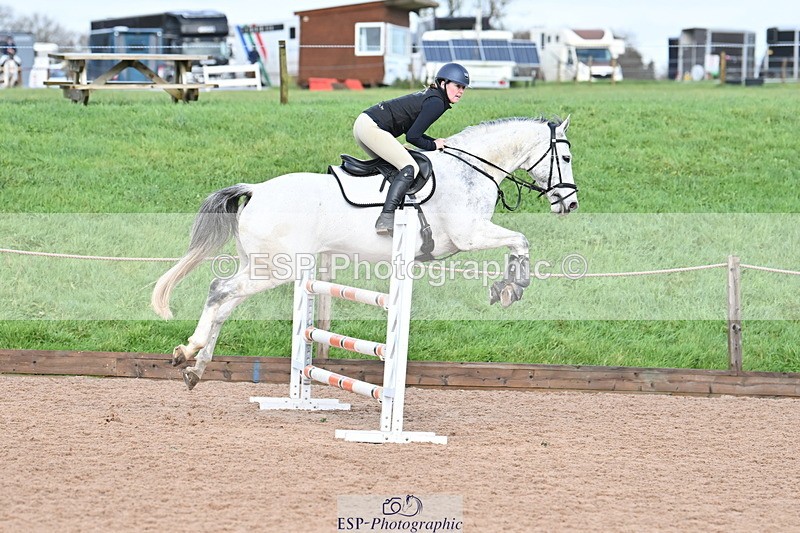 231203A-123918-01190 - Cls 20+21 Club and Schools 1m