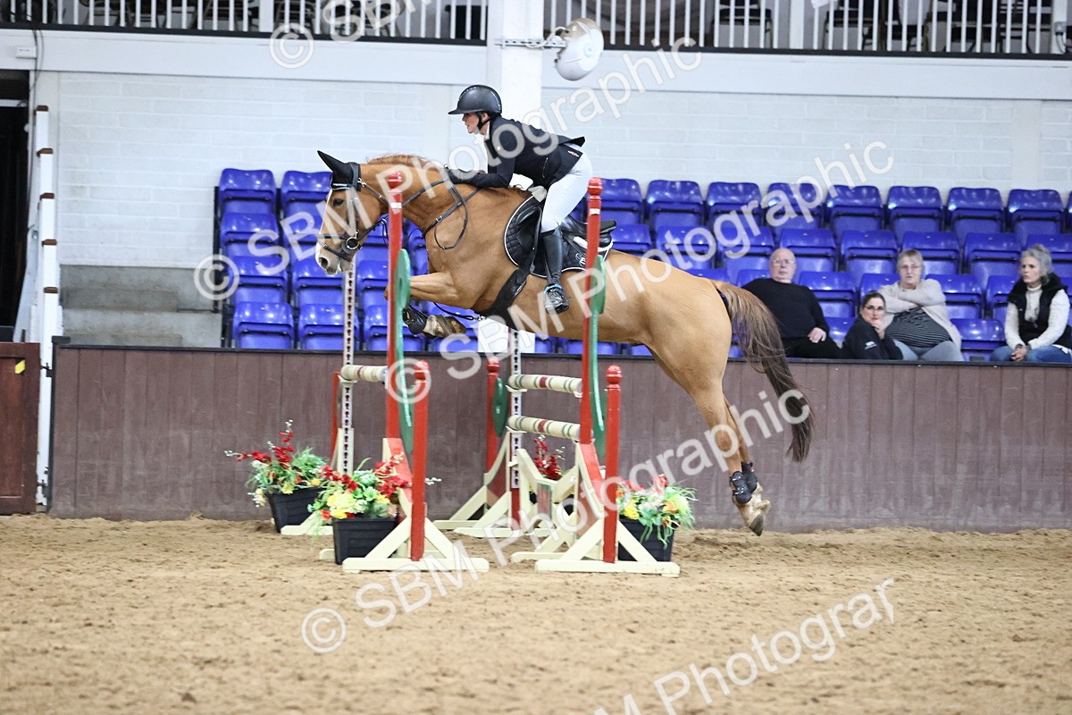 SBM_001842 - Class 4 - Senior Newcomers - 1.10m Open
