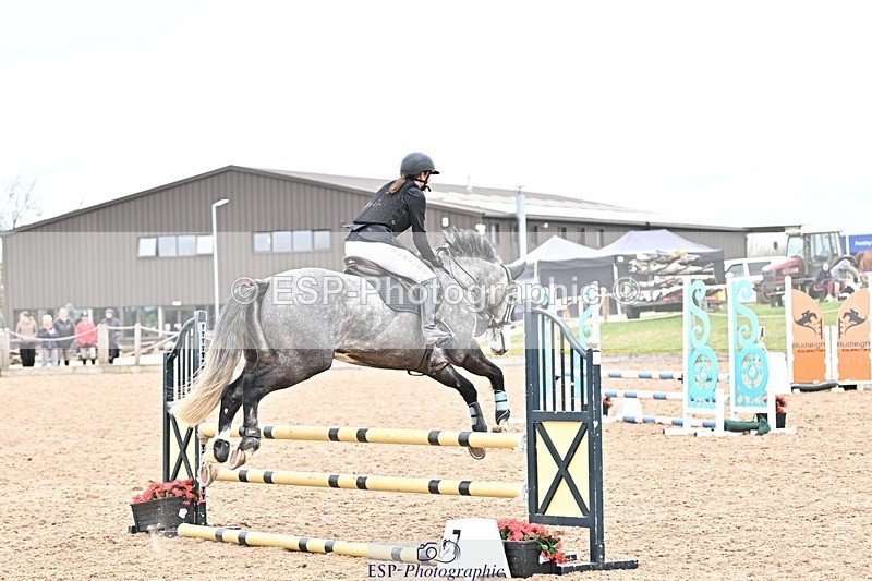 250414-102909-00107 - 80cm Round 1