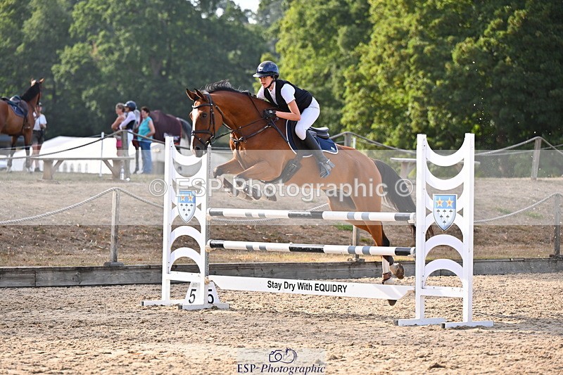 250817A-172432-05213 - Cls 24 Snr Foxhunter