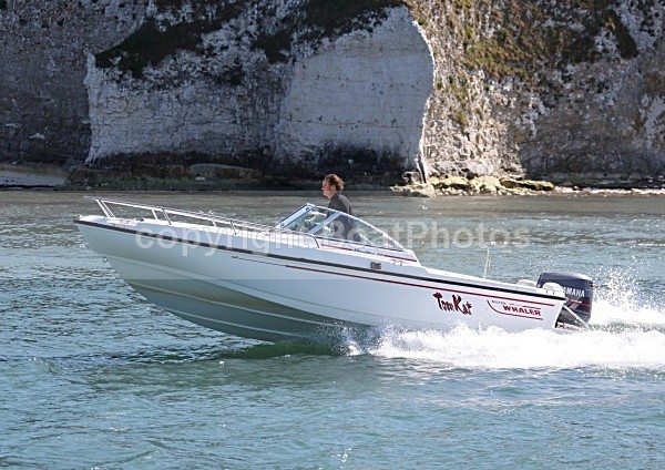 090530 TOMKAT IMG_6316 - Motorboats - Open