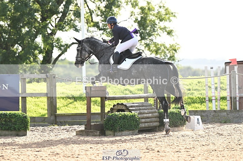 240913A-173011-05396 - Cls 19 Snr 1m Open Speed Derby