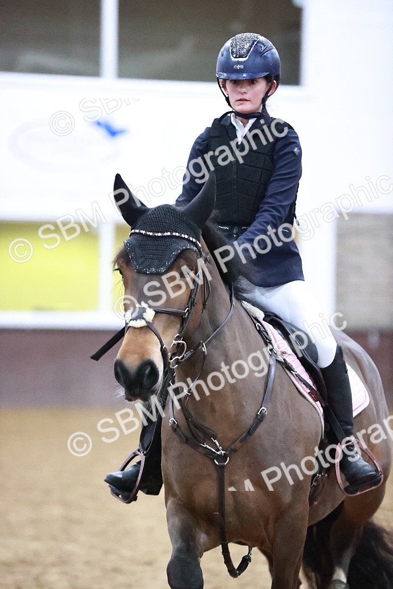 SBM_000102 - Class 1 - Pony Intro 70cm