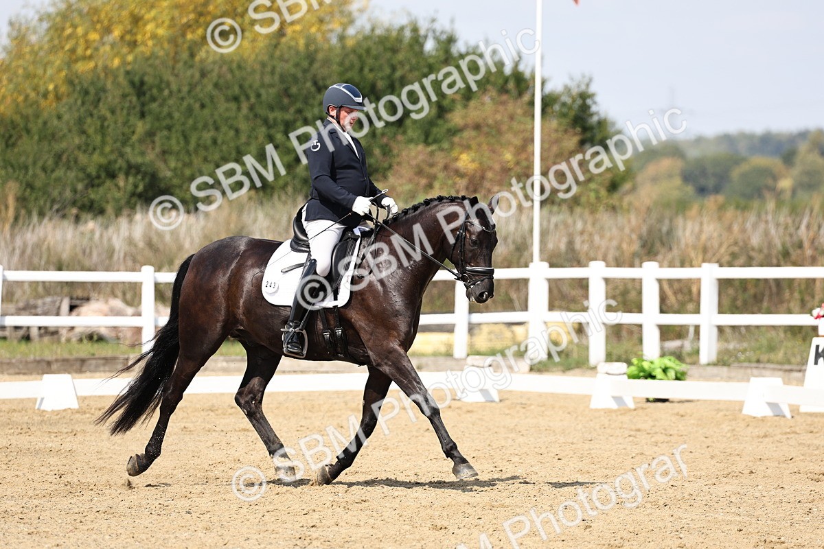 SBM_018616 - Class 16 - Novice 5 - 12.08-13.11