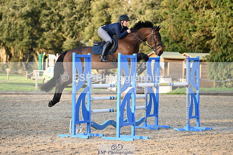 250322A-171707-03735 - Cls 14 Snr Fox & 1.20m Open