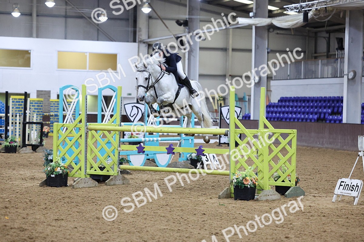 SBM_006909 - Class 25 - Senior Foxhunter - 1.20m Open