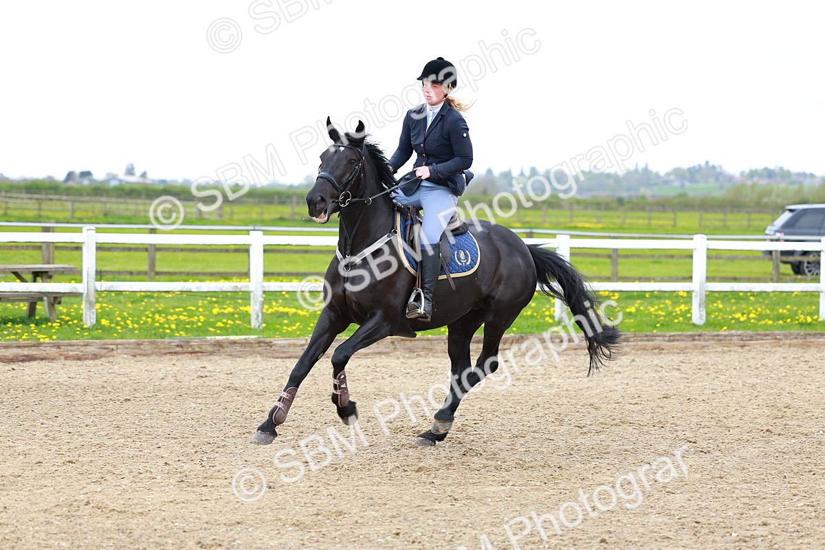 SBM_002003 - class 8 - Senior British Novice - 90cm