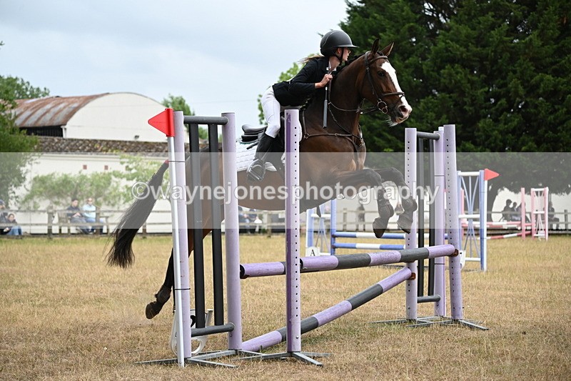 WJ6_0568 - Class 14 Intermediate Jumping 75cm