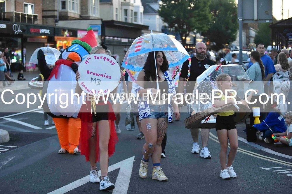 SH4_4022 - Carnival Procession.