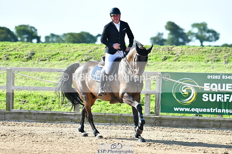 230720A-090719-01580 - Cls 1, 2 Star Small 1.30m