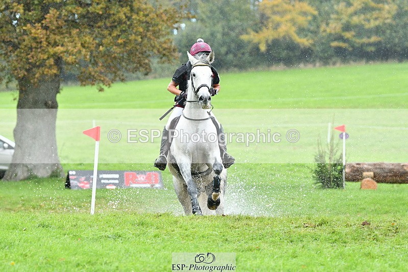 251025A-133543-20043 - F-473-Jacqueline.Cole