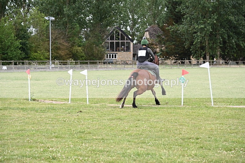WJ6_6054 - 60cm XC Time 09:48 to 09:57