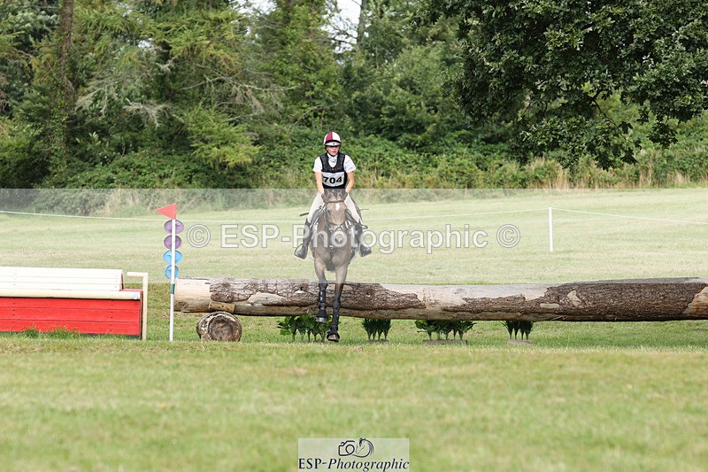 240825X-140327-34424 - 80cm XC 13.30 to 14.30