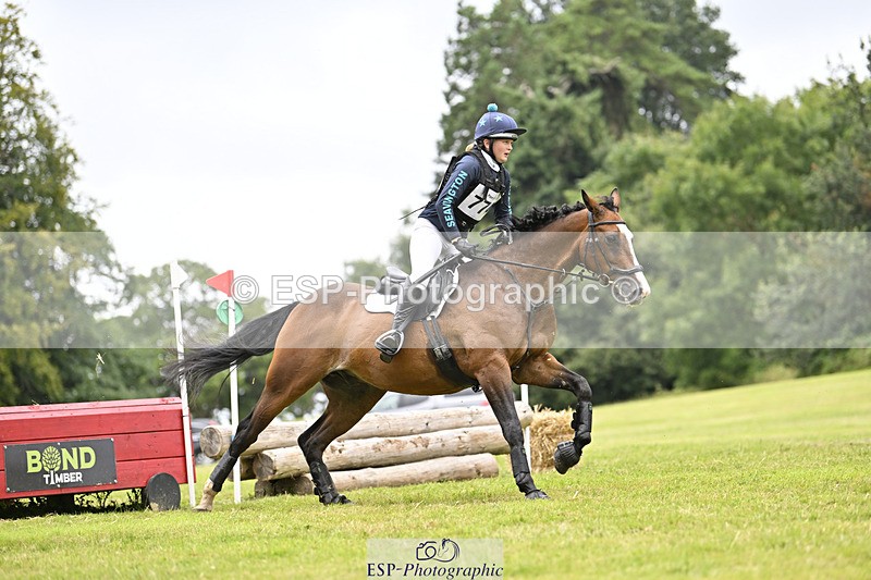 240825X-163619-37561 - 80cm XC 16.30 to 17.30