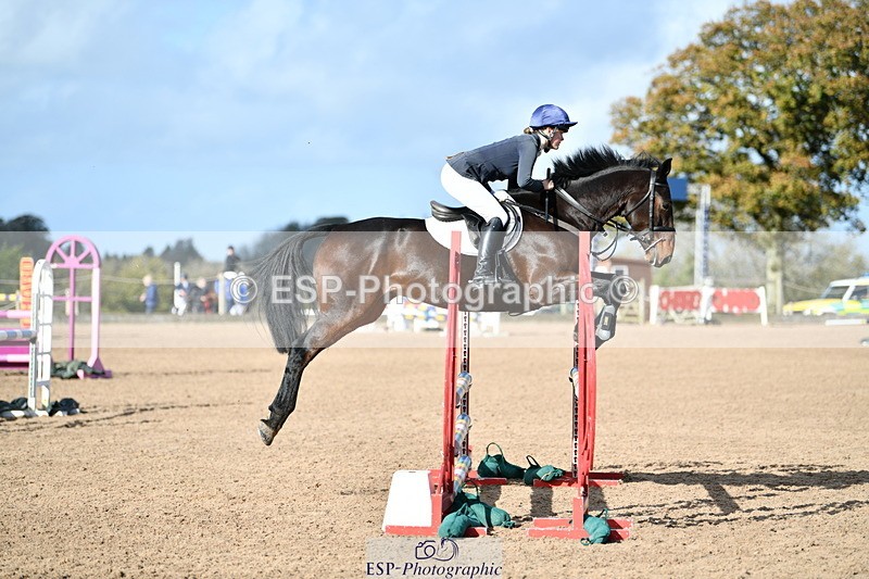 241026A-115747-01085 - SAT Cls 26+27 Club and Schools 90cm