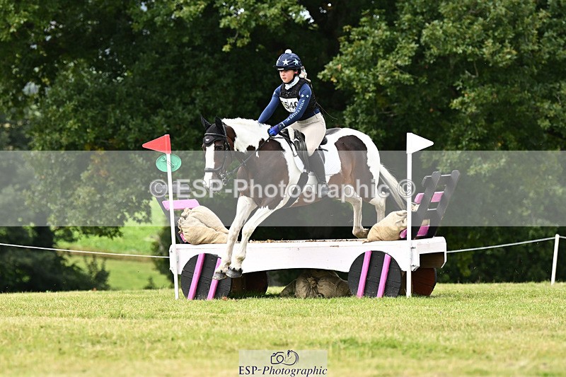 240825X-115433-32158 - 70cm XC 11.00 to 12.00