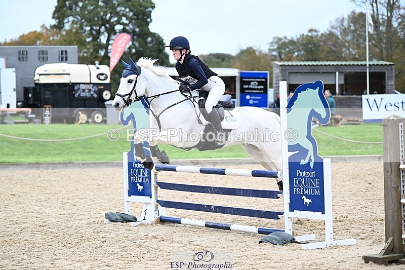 241117-131939-04126 - Cls 3 90-95cm 13.00 to 14.00