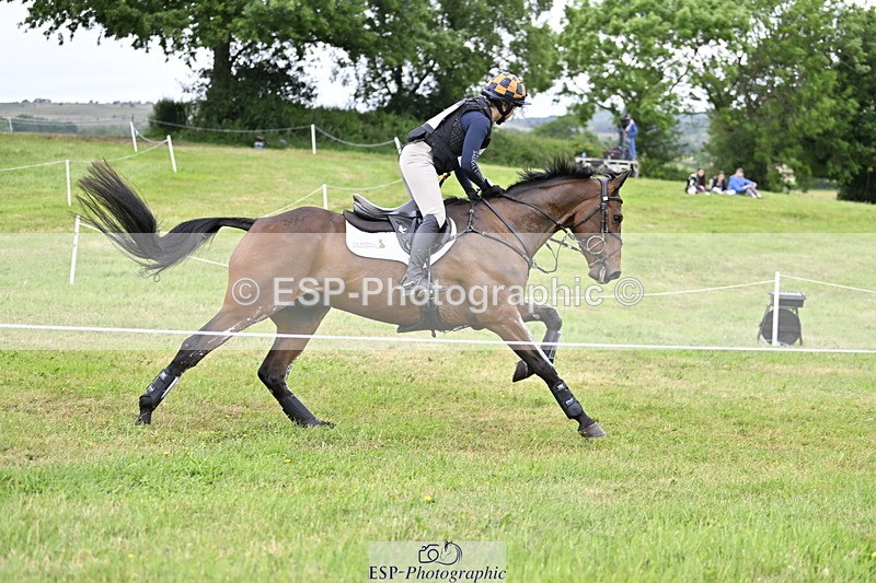 250524A-122656-09713 - B-325-Kat.Raybould-MONBEG.SHELBY